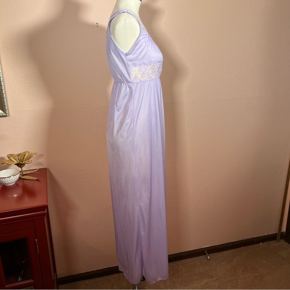 Vintage Retro Pastel Purple Satin Peek A Boo Lace Long Slip dress Night Gown - Picture 9 of 15